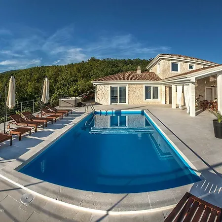 Luxury Belvedere Villa