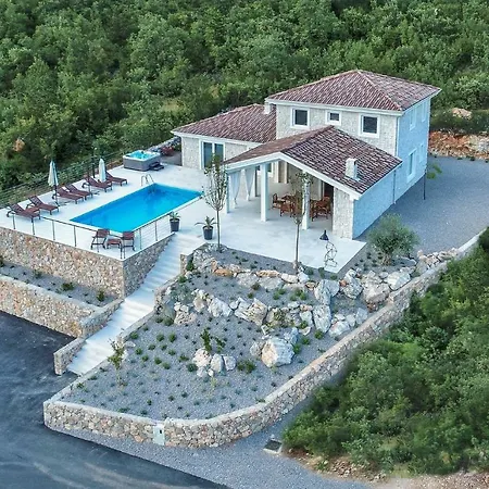 Luxury Belvedere Villa