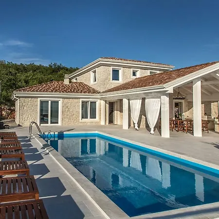Luxury Belvedere Villa Jadranovo